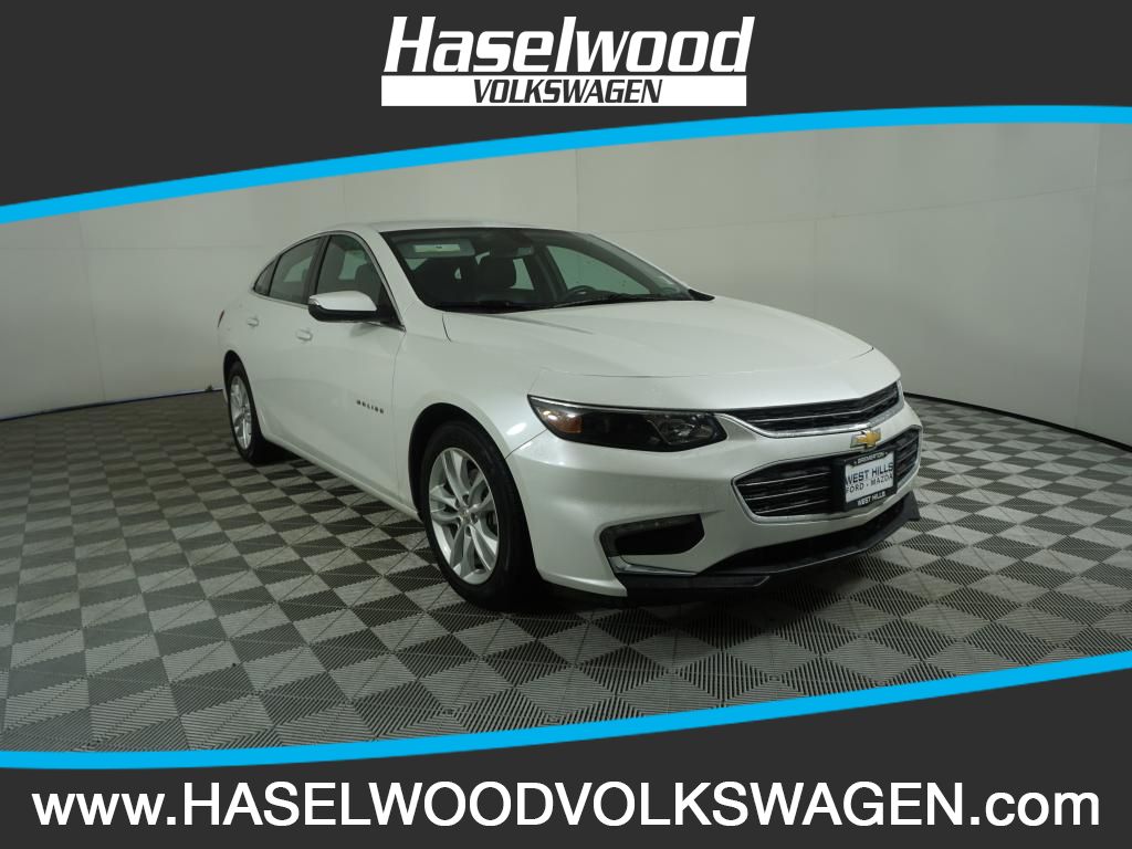 Pre Owned 2017 Chevrolet Malibu Lt Fwd 4 Door Sedan